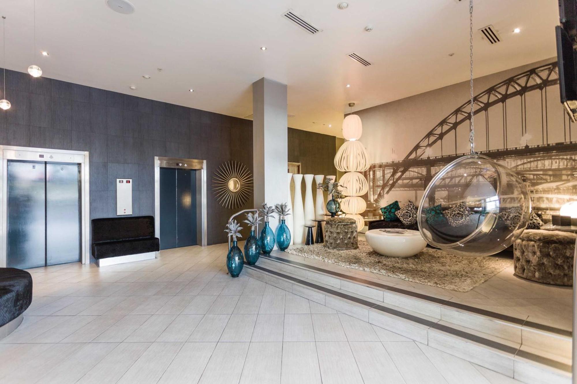Sandman Signature Hotel