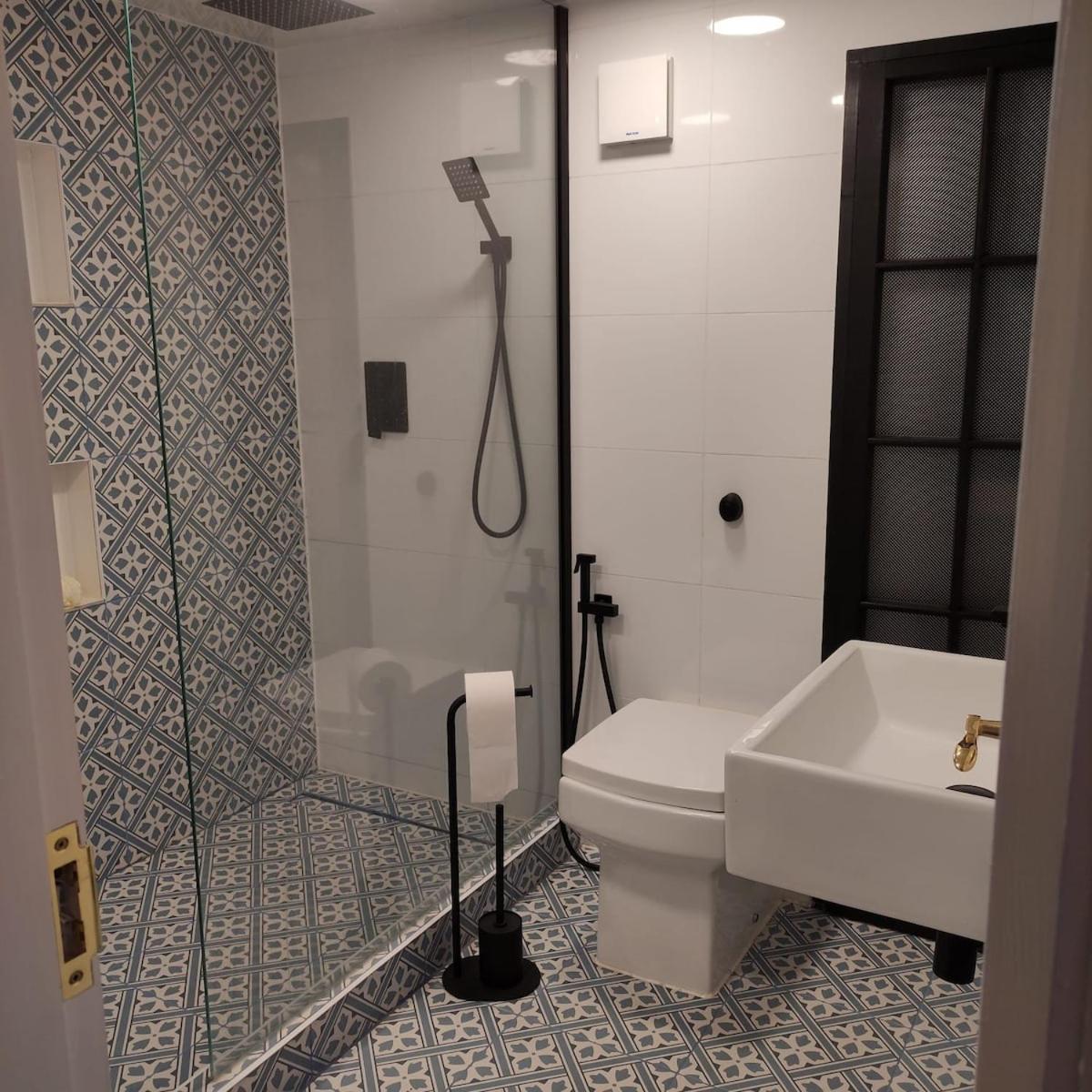 Whole Flat In A Newly Built In Apartment Newcastle upon Tyne