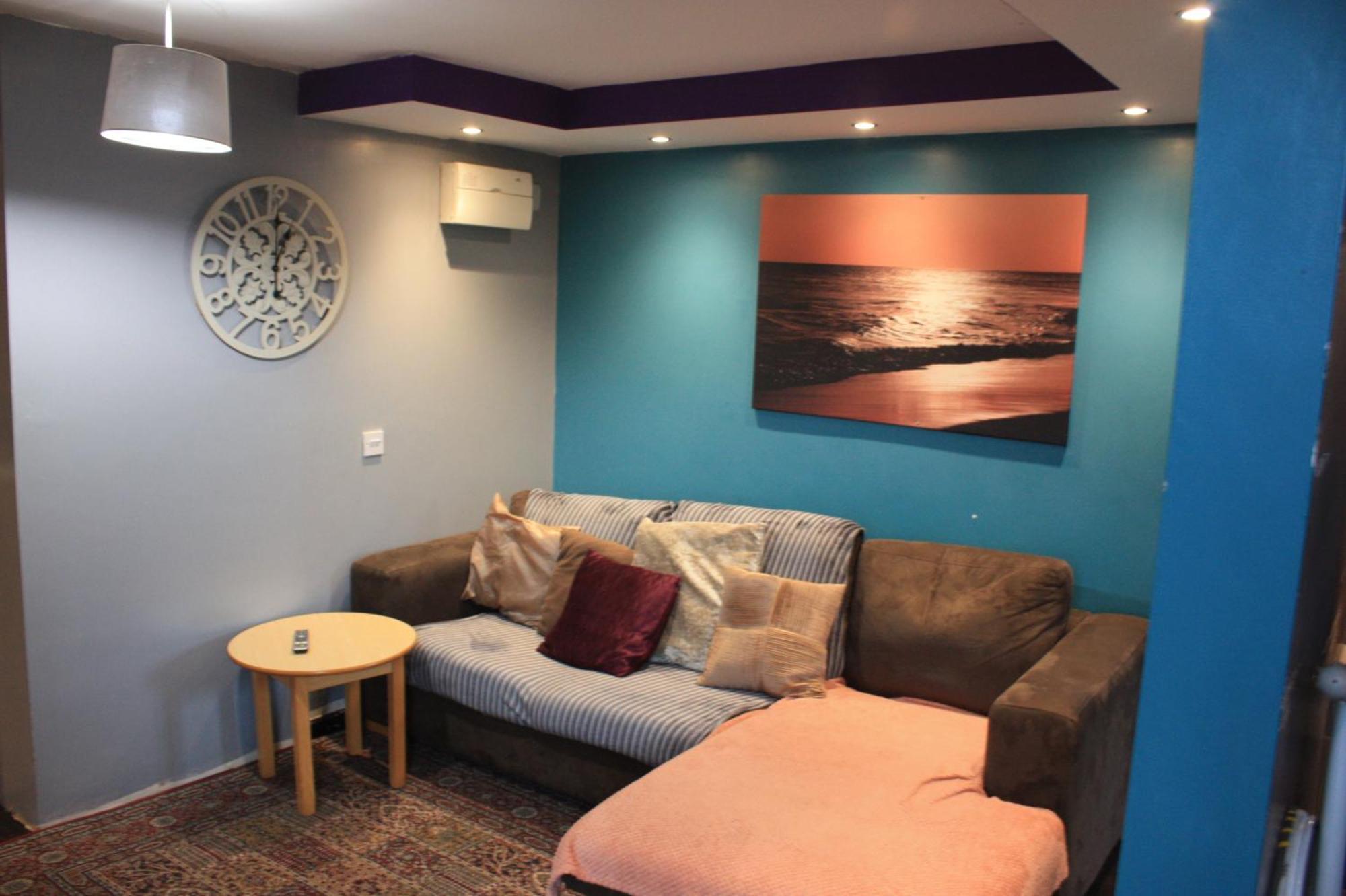Large Apartment Newcastle upon Tyne