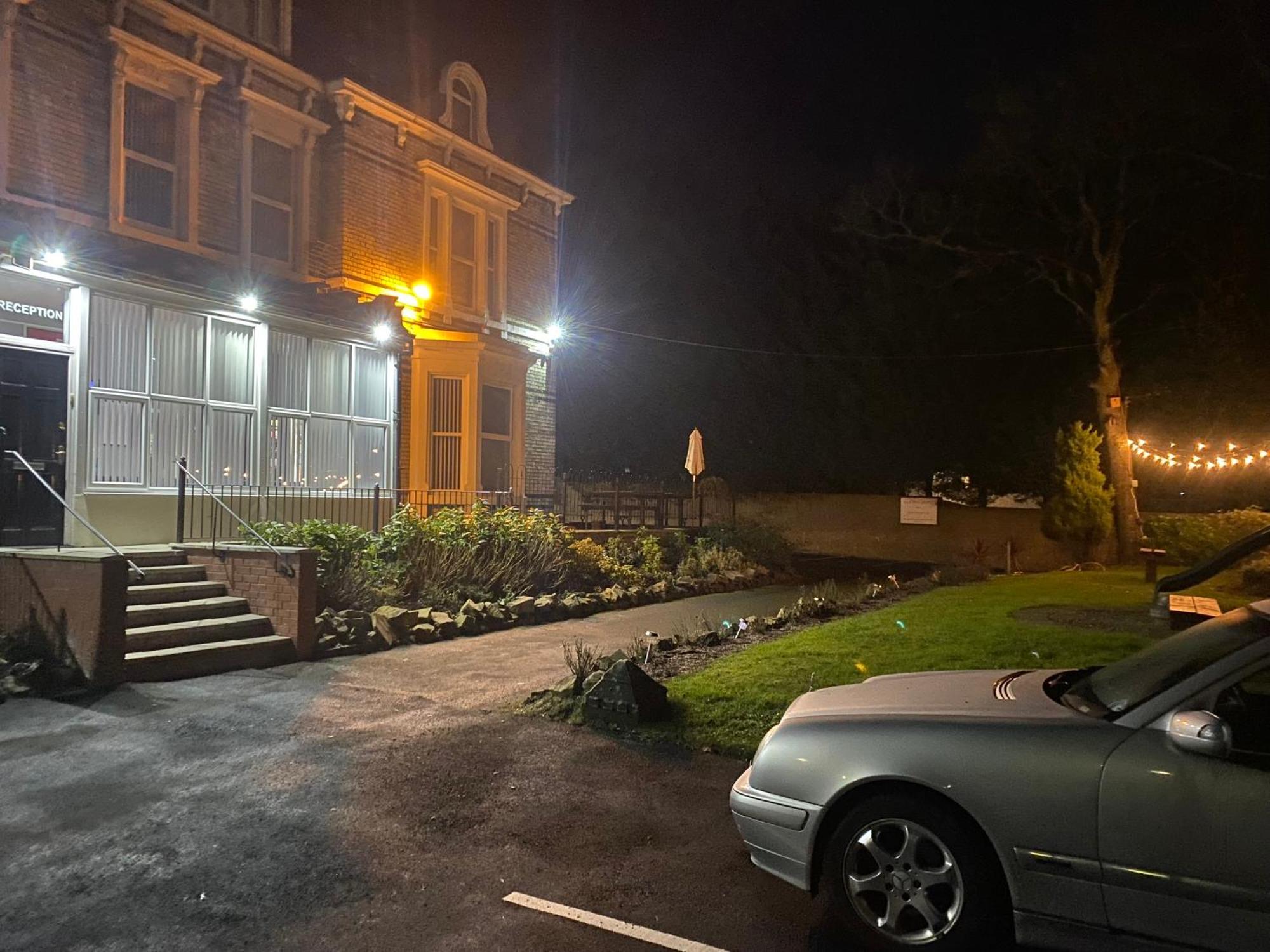 The Clifton 3*