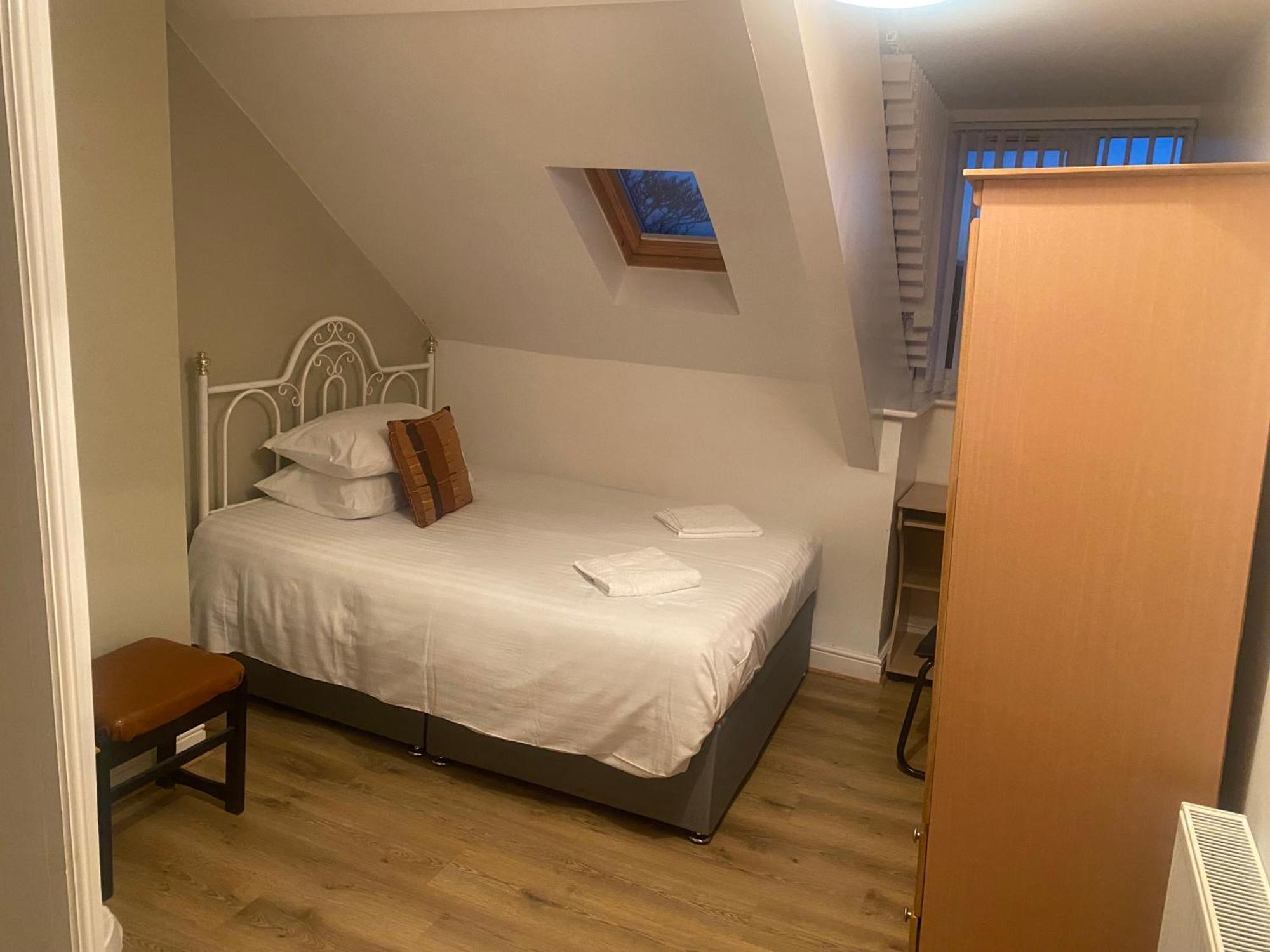 Hotel The Clifton 3*