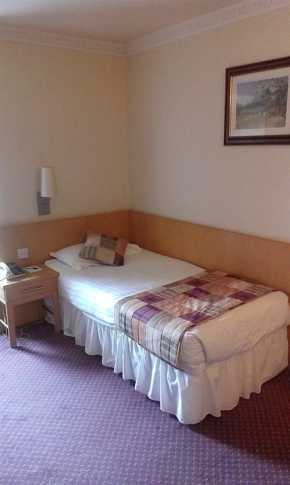 Carlton Hotel