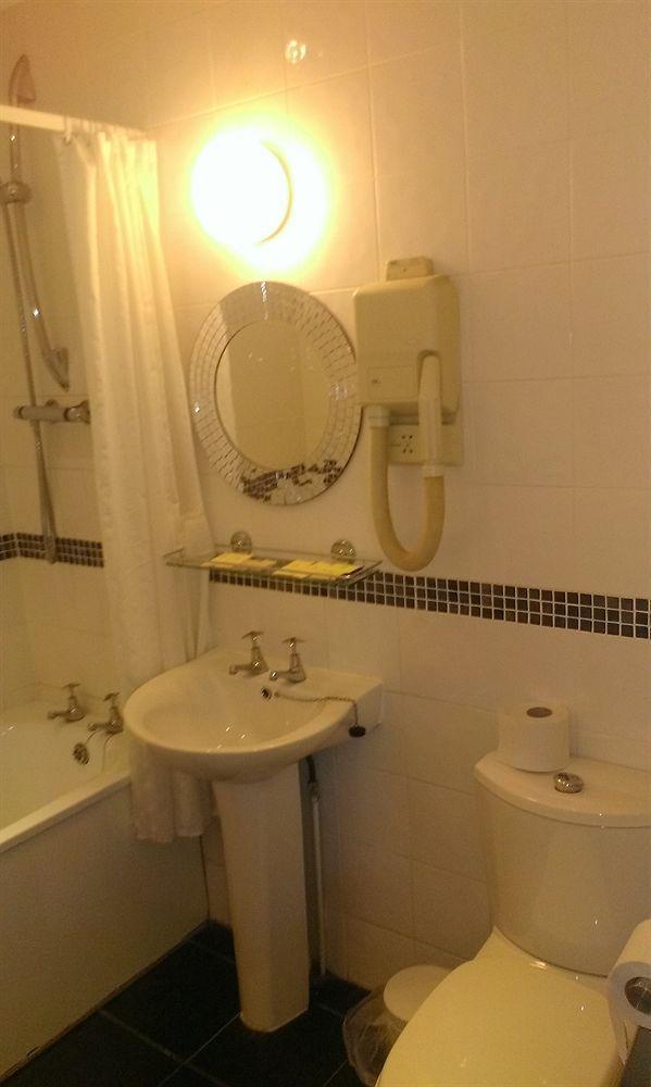 Carlton 3* Newcastle upon Tyne