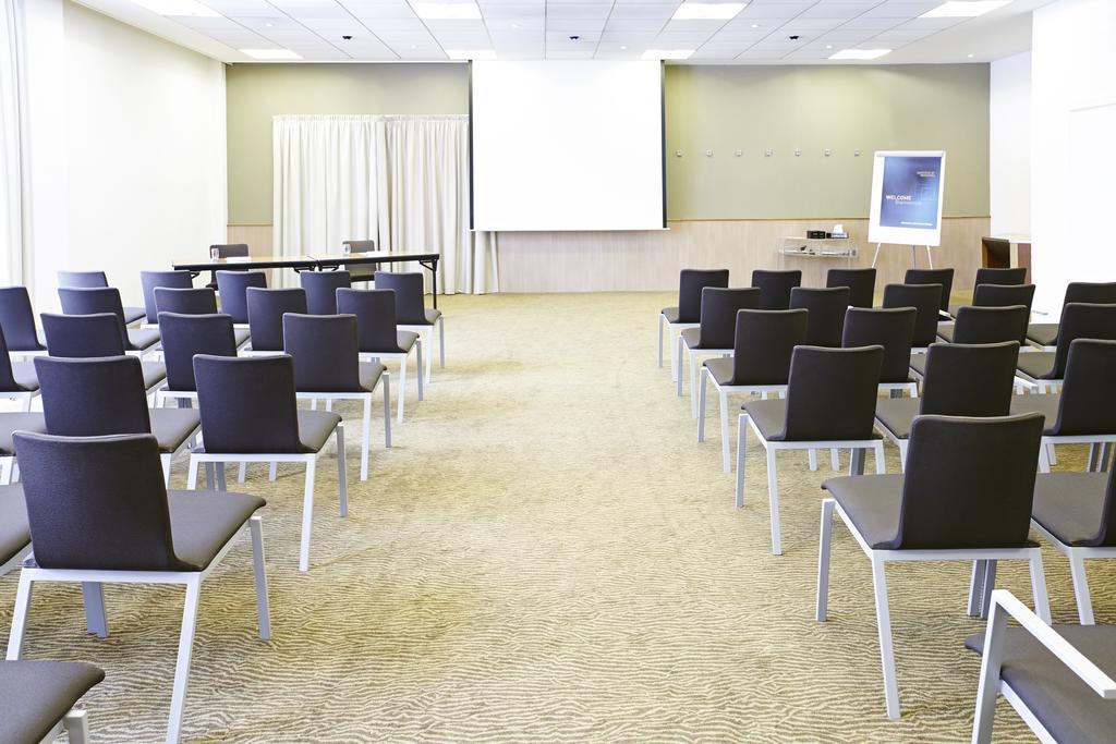 Novotel Airport Hotel