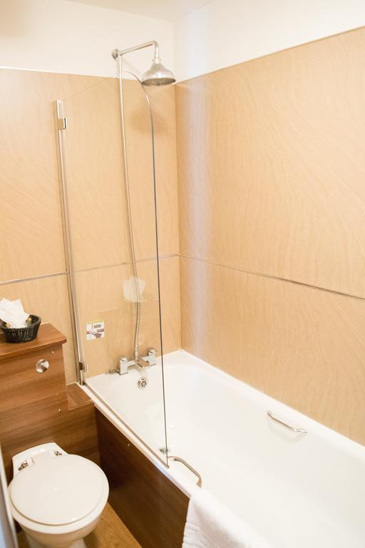 Hotel Surtees 3*