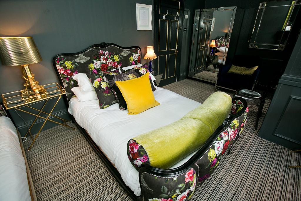 The Rosebery * Newcastle upon Tyne