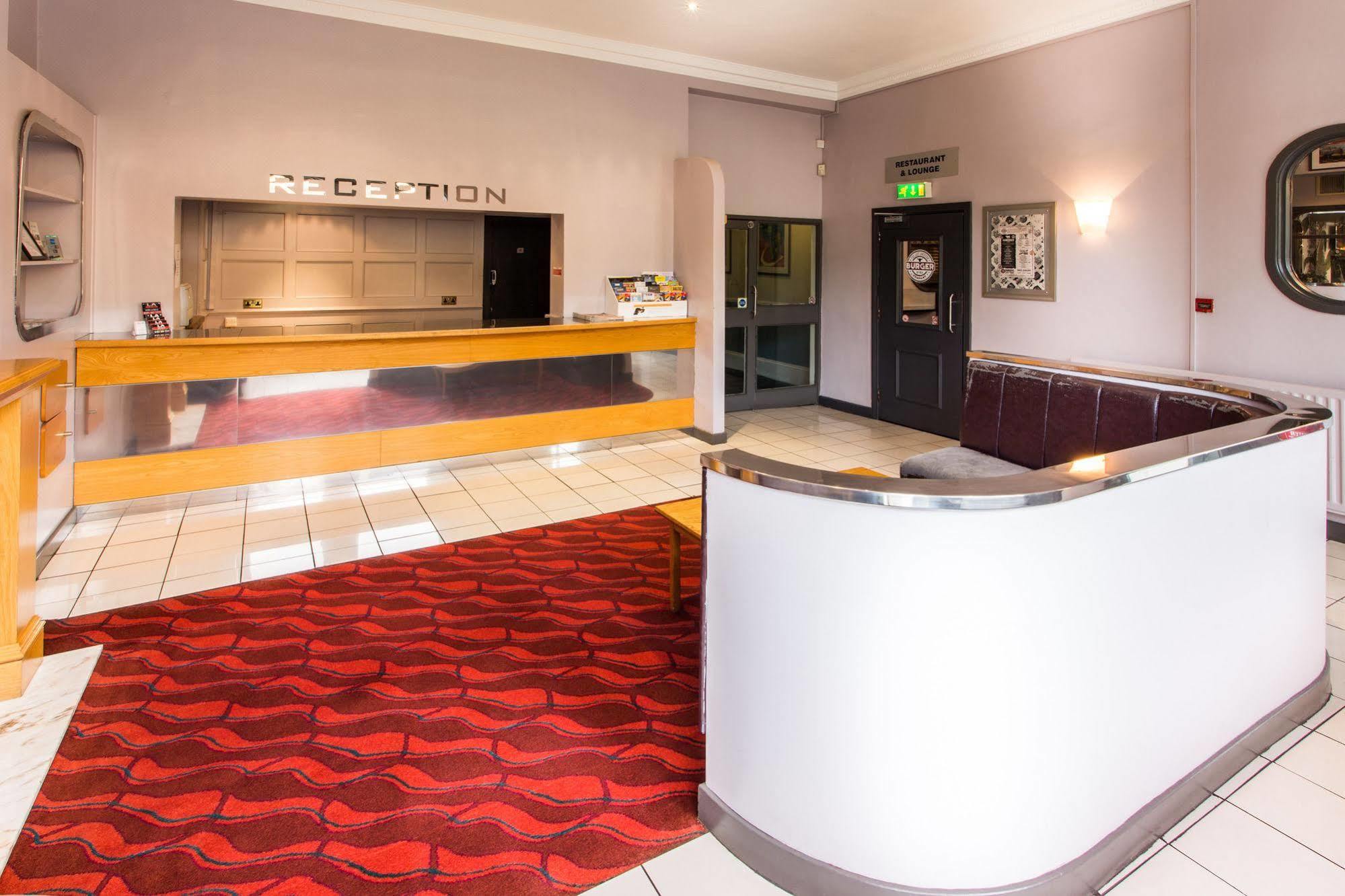 Hotel Carlton