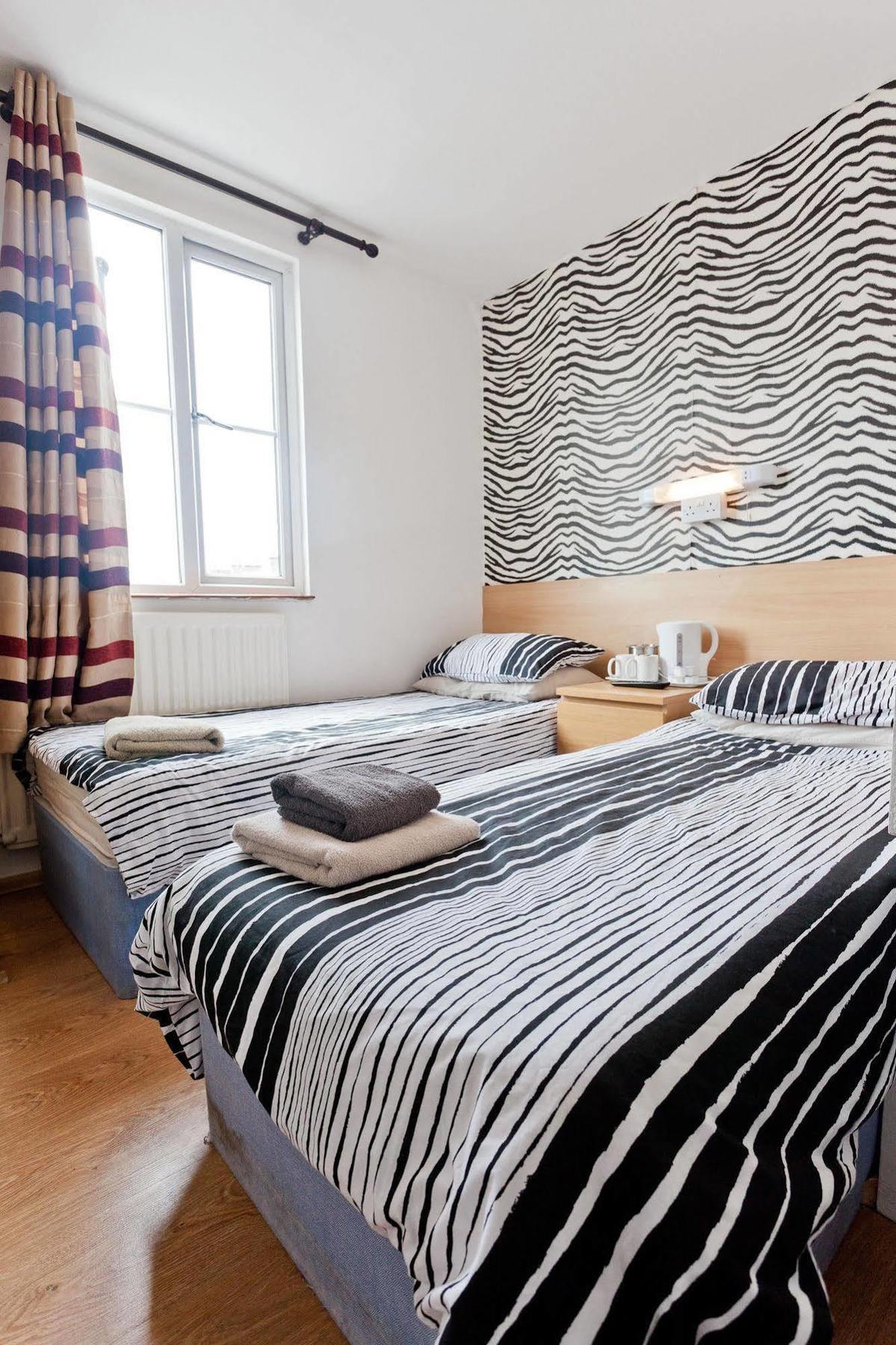 Hansen Hotel 2*