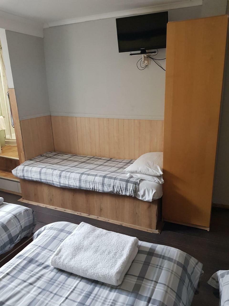 Hansen Hotel 2*
