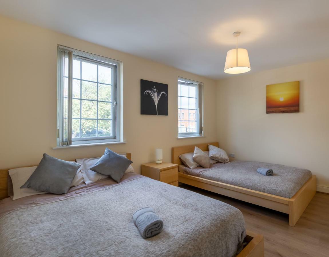 City Centre Spacious Town House Free Parking And Wifi * Newcastle upon Tyne