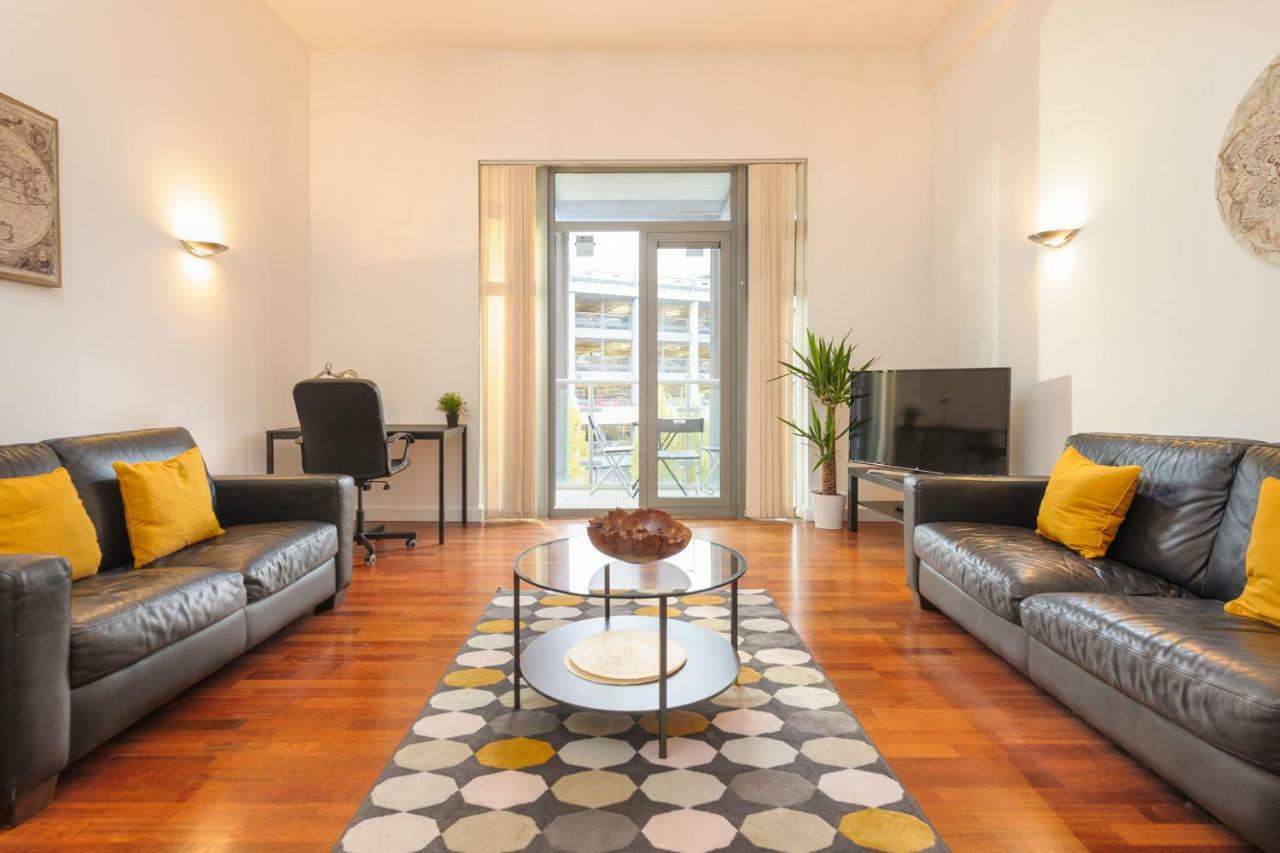 Apartment Lofts *