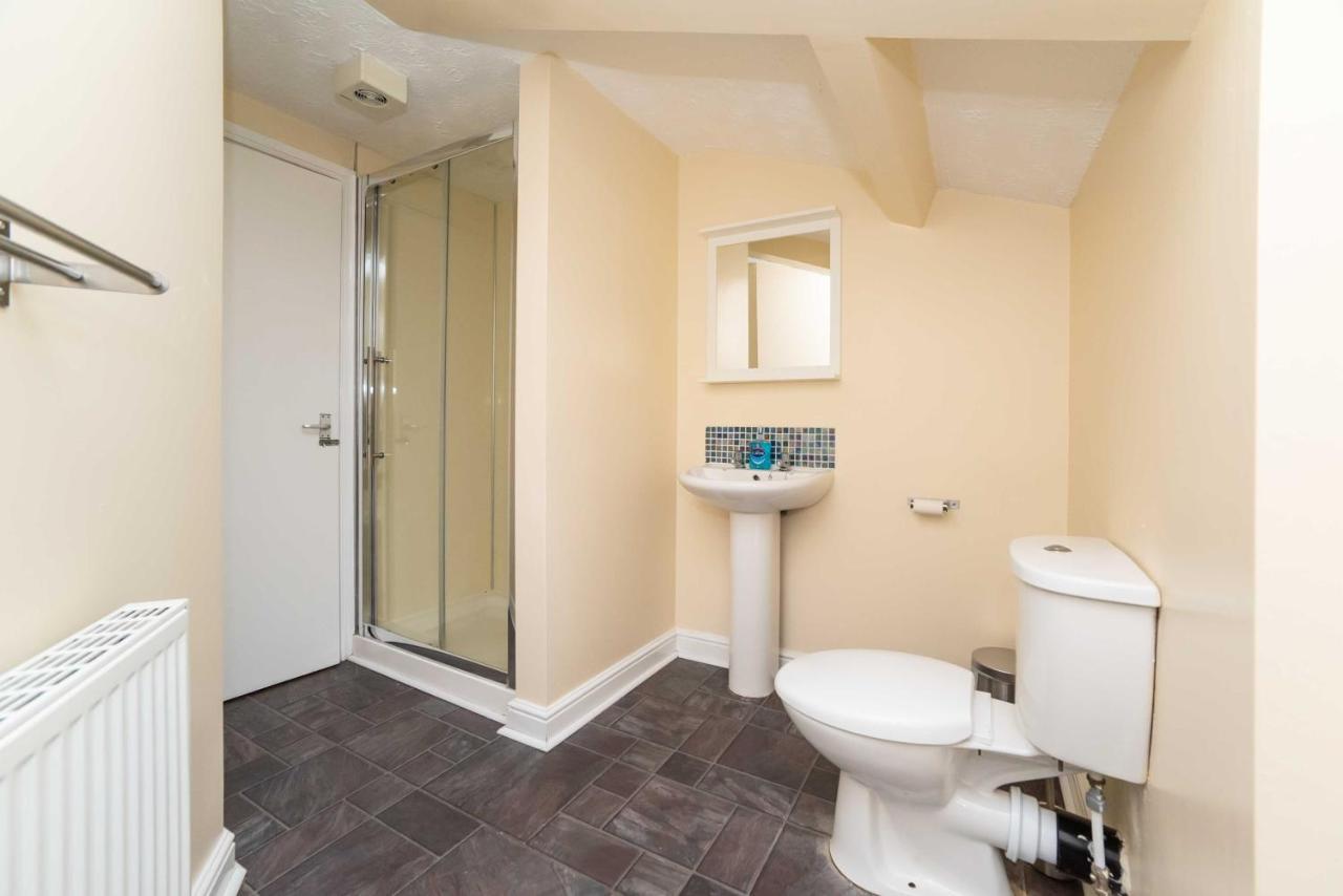 Apartment 4/5 Bedroom Superior Apt Newcastle upon Tyne