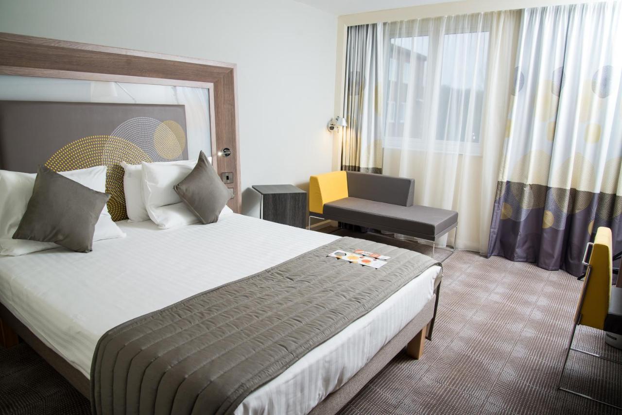 Novotel Airport Hotel