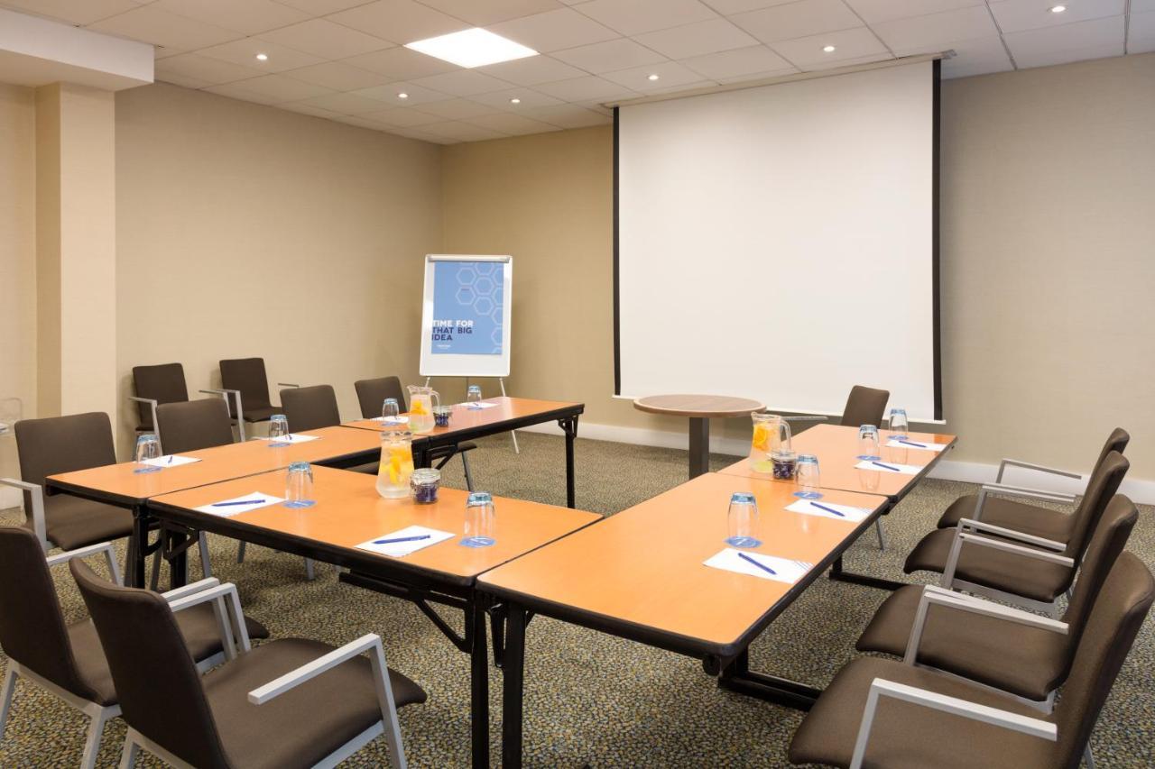 Novotel Airport Hotel