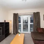 Sallyport 2 Bedroom Apartment City Centre 9