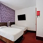 Oyo The Benwell Apartments