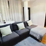 3 Bed City Centre Serviced Apartment - Sleeps 7