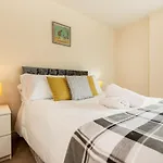 Oakstays St James\' Gem