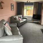 The Snug, Ideal For Sporting Events And City Breaks, Hidden Nook In The Heart Of Newcastle, With Parking, Wifi, Smart Tv, Close To All Local Travel Links
