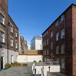 Wall St Flat By Hnfc Stays - Netflix & Popcorn