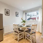 Charming 3-Bed House In Newcastle Upon Tyne