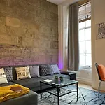 Earl Grey Flat By Hnfc Stays - Finest Tea & Coffee