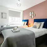 Fab 2Bedroom Apartment- Free Parking, 5Mins From City Centre, Portland Rd Ne2 1Dj