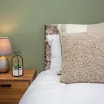 Heaton Retreat Modern & Spacious Staycation