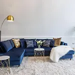 Luxury Apartment 5 Min To City Centre*Free Parking