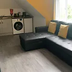 Eazy Apartments