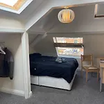 Cosy Room In City Centre
