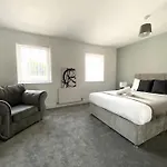 Cosy City Centre Townhouse