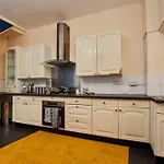 30 Percent Off - Lovely 4 Bed In Newcastle