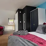 30 Percent Off - Lovely 4 Bed In Newcastle