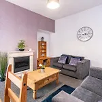 Tamworth 99 - 2Br House Near St James Park