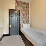 Newcastle City Apartments 5