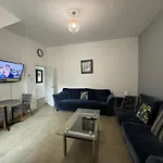 New Modern Private House Central Location