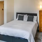 Grosvenor Apartment