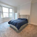 Two Bedroom Apartment In Heaton Newcastle Upon Tyne