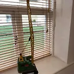 1Br-Wifi-Freesnacks-Freeparking-Petsok-Retroarcade
