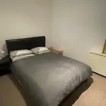 1Br-Wifi-Freesnacks-Freeparking-Petsok-Retroarcade