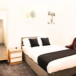Beautiful And Spacious Home In The Heart Of Newcastle Upon Tyne
