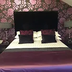 The Townhouse Hotel