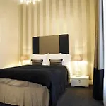 Kensington House Aparthotel