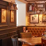 Corner House Inn By Greene King Inns