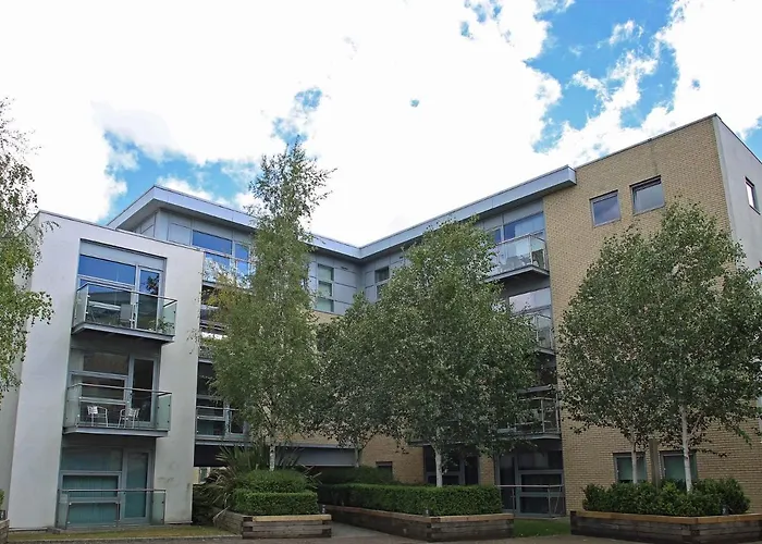 Alexander Apartments Lime Square