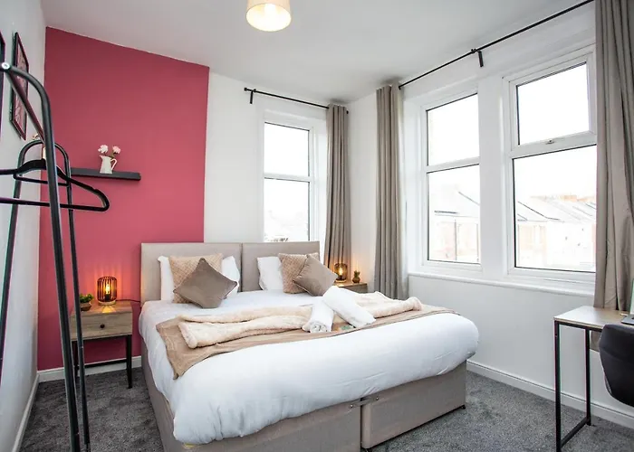 Heaton Retreat Modern & Spacious Staycation