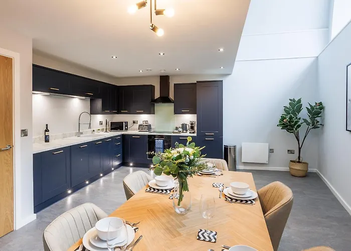Luxury Apartment 5 Min To City Centre*Free Parking