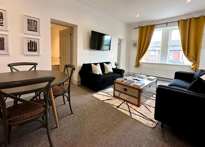 Stylish 3Bed Apartment With Free Parking