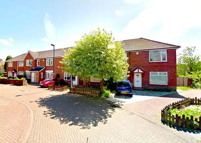 New Large 2 Bed Entire Apartment Near Newcastle Upon Tyne With Free Parking